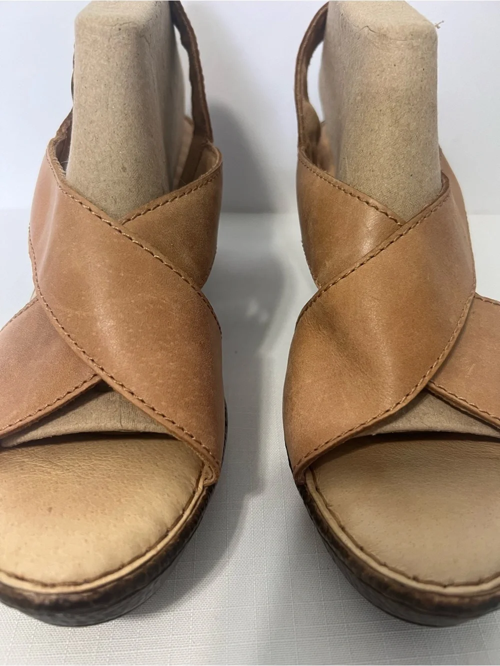 Born slingback crisscross